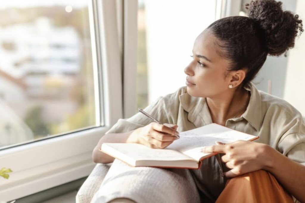 Daily Journal with Prompts for Positive Mindset Simple Steps to a Happier You